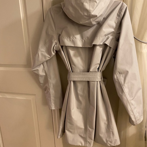 HELLY HANSON PROTECTION RAIN JACKET SIZE M NWOT GREY ZIPPER POCKETS HELL… - Picture 15 of 17